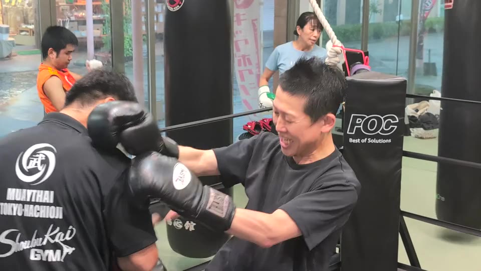 ミット打ちの練習